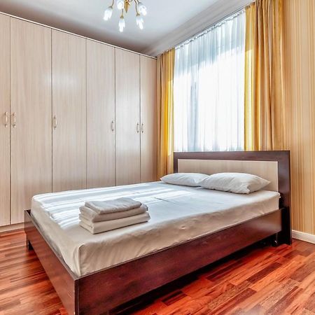 Нурсая Astana Bagian luar foto